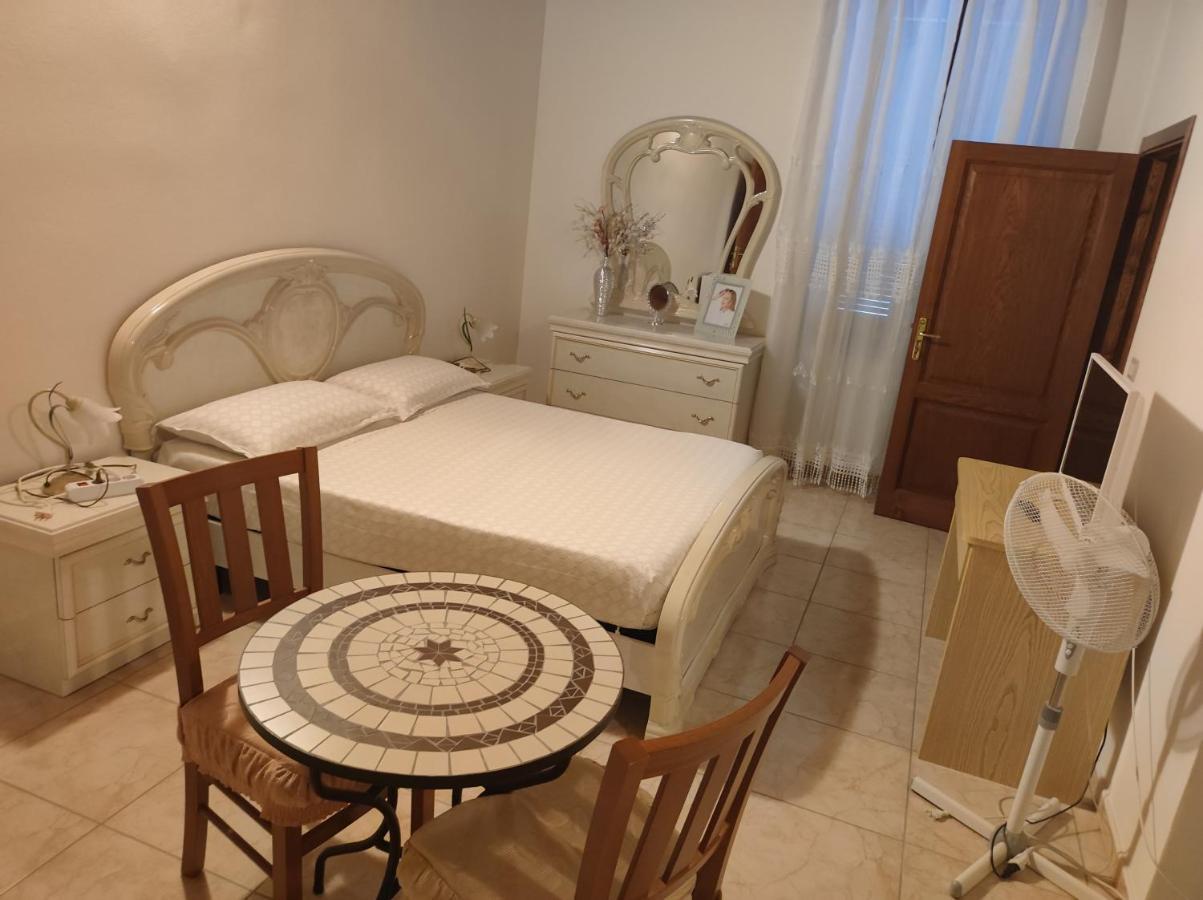 Guest House Efisio อาลเกโร ภายนอก รูปภาพ